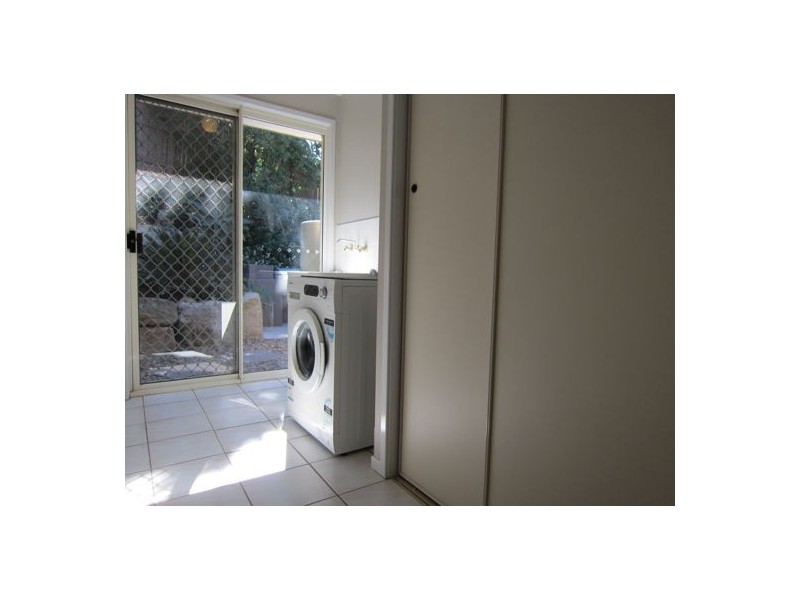 1 Banbury Close, Bundamba QLD 4304