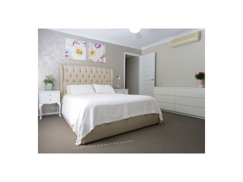 1 Banbury Close, Bundamba QLD 4304