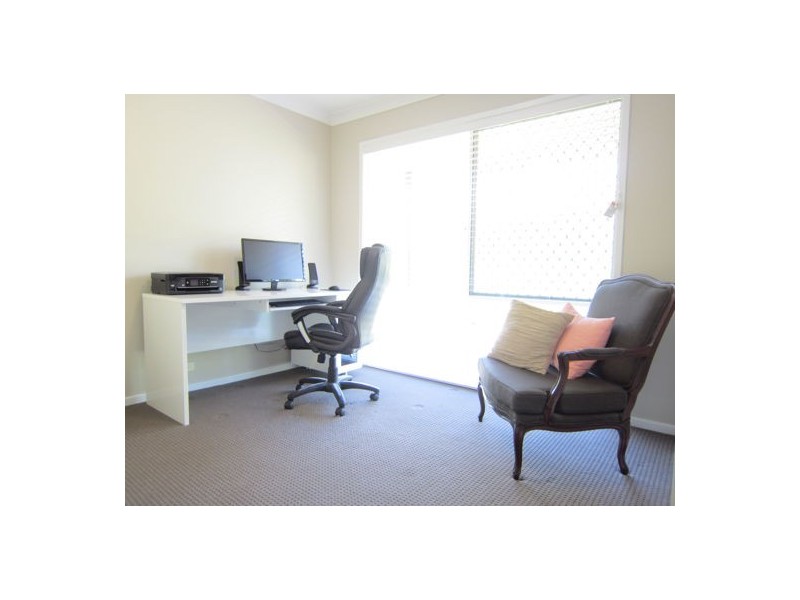 1 Banbury Close, Bundamba QLD 4304