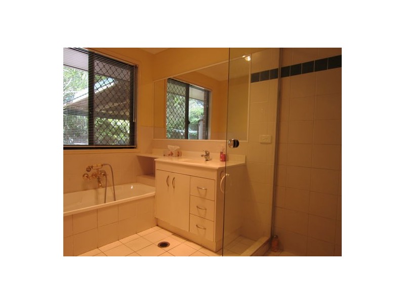 131 Lansdowne Way, Chuwar QLD 4306