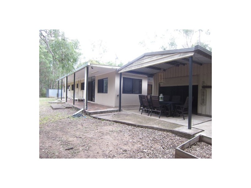 129 Velvet Street, Pine Mountain QLD 4306