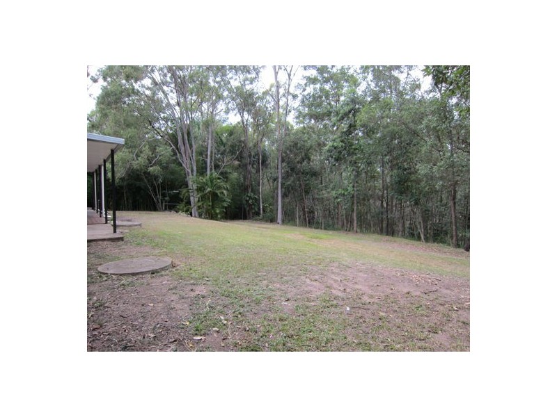 129 Velvet Street, Pine Mountain QLD 4306