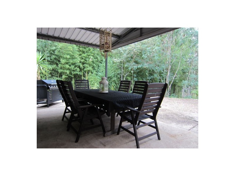 129 Velvet Street, Pine Mountain QLD 4306