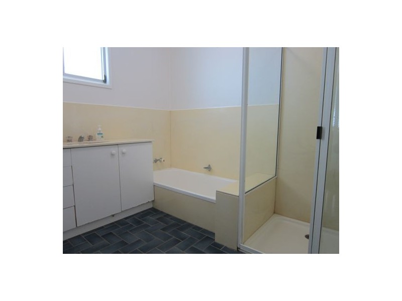 41 Prunda Parade, Raceview QLD 4305