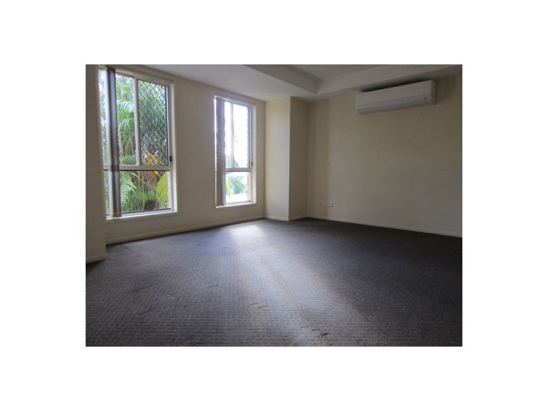 18 Kathleen Place, Yamanto QLD 4305