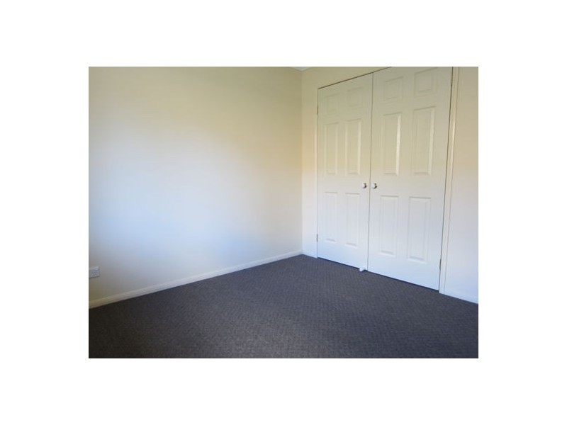 18 Kathleen Place, Yamanto QLD 4305