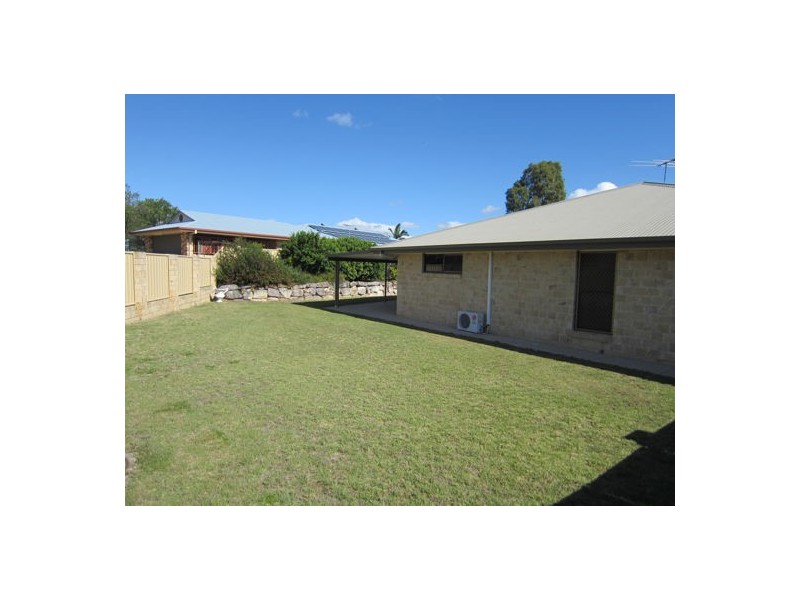 9 Blessington Way, Flinders View QLD 4305