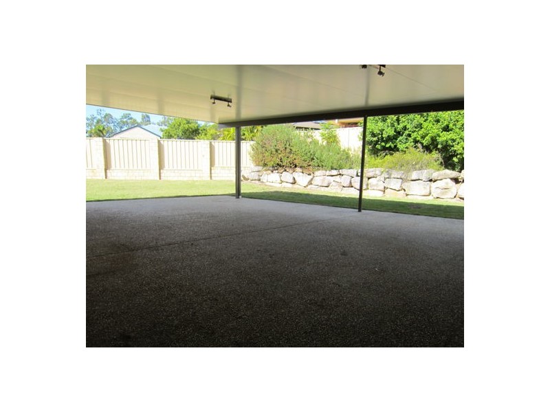 9 Blessington Way, Flinders View QLD 4305