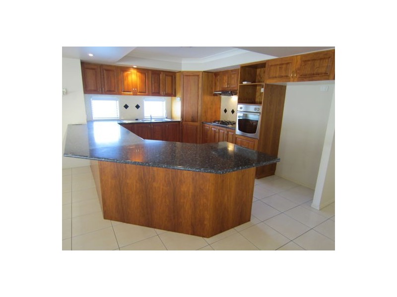 9 Blessington Way, Flinders View QLD 4305