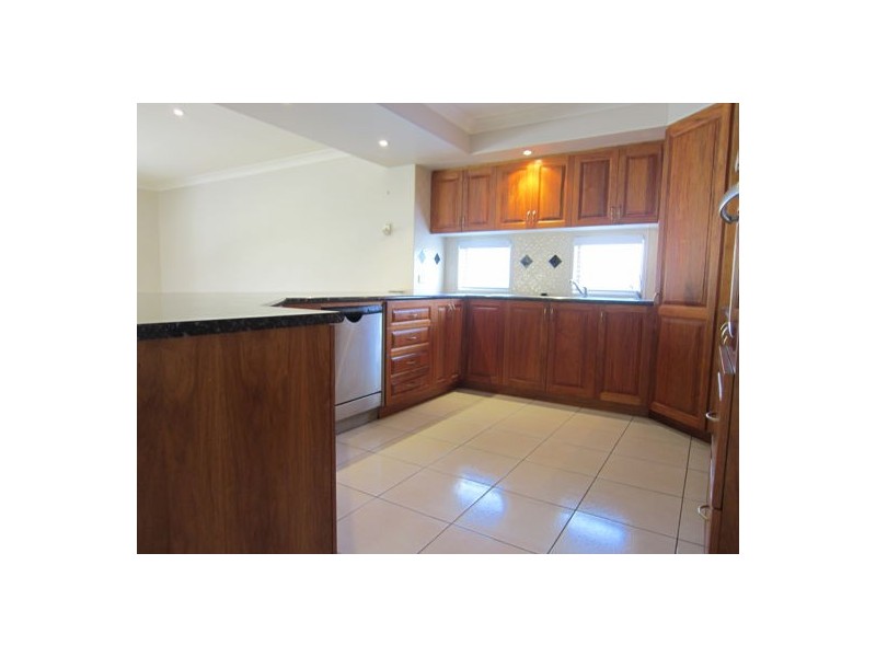 9 Blessington Way, Flinders View QLD 4305