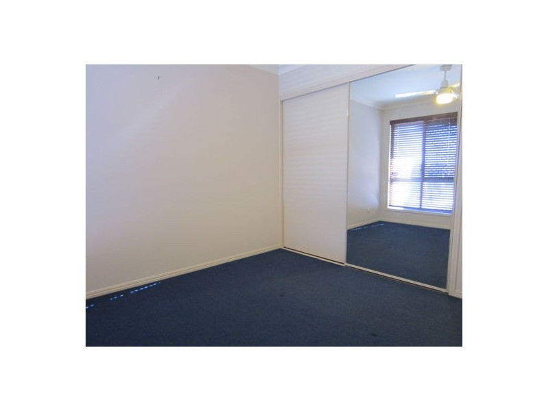 9 Blessington Way, Flinders View QLD 4305