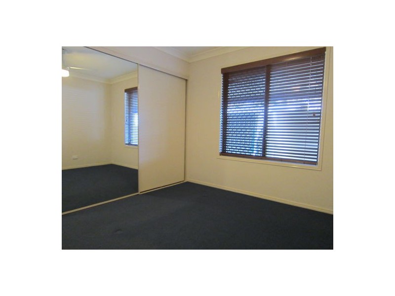 9 Blessington Way, Flinders View QLD 4305