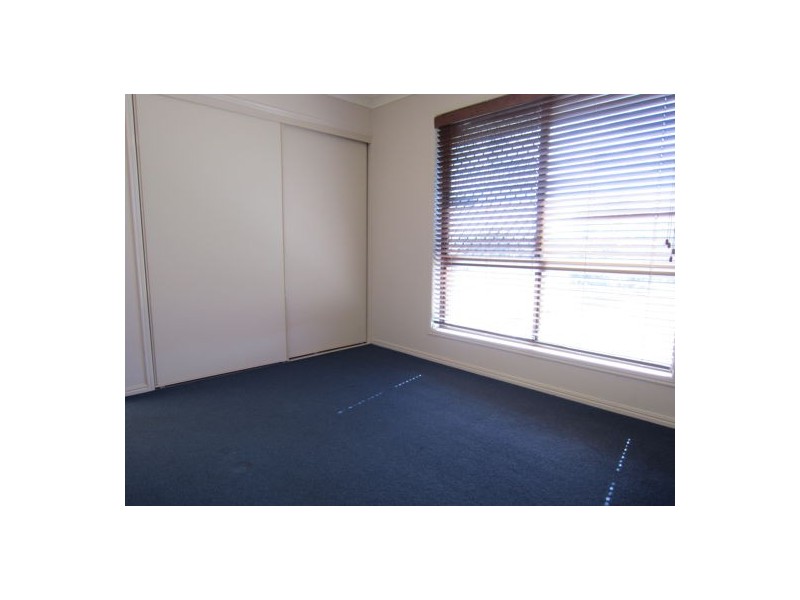 9 Blessington Way, Flinders View QLD 4305