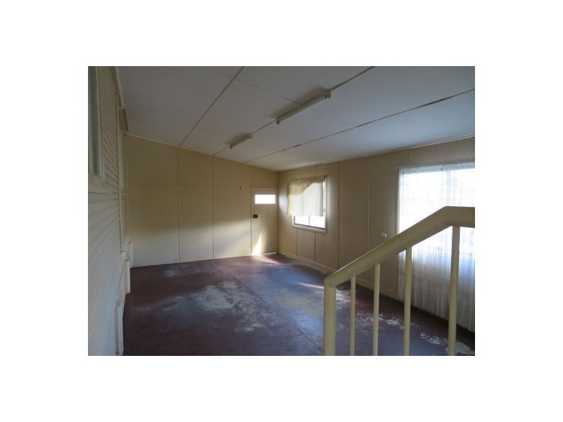 1 Warrawong Street, Eastern Heights QLD 4305