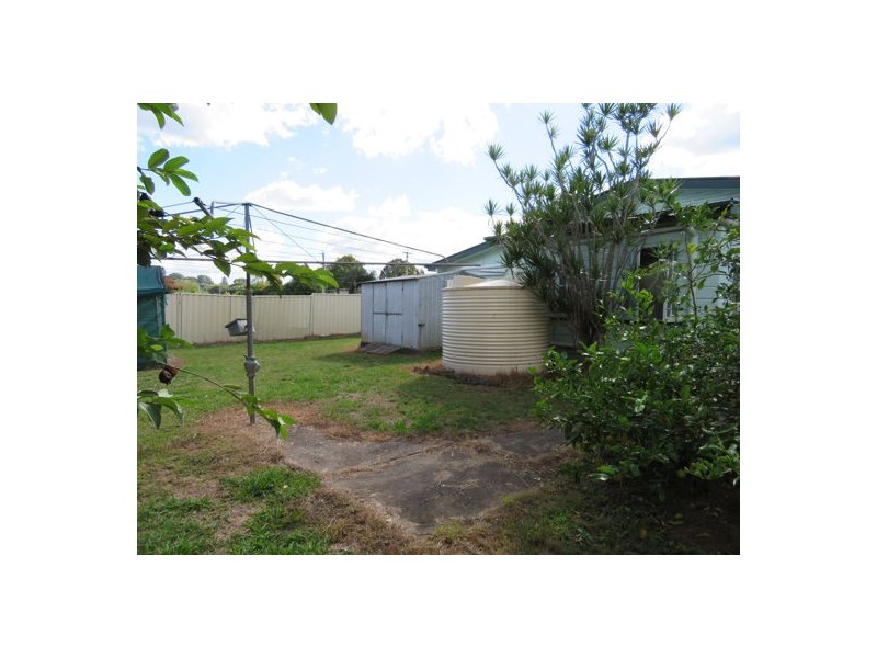 1 Warrawong Street, Eastern Heights QLD 4305