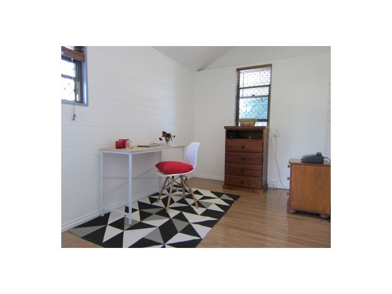 35 North Station Road, North Booval QLD 4304