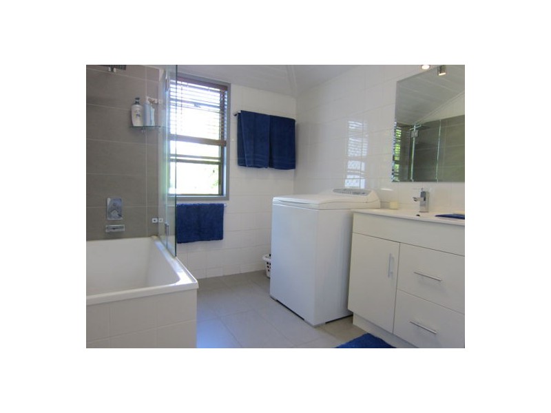 35 North Station Road, North Booval QLD 4304