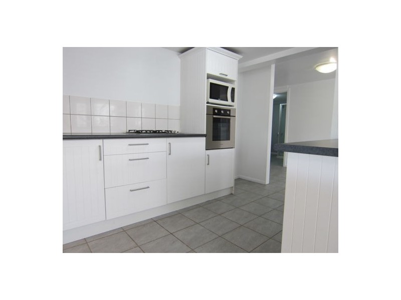 35 North Station Road, North Booval QLD 4304