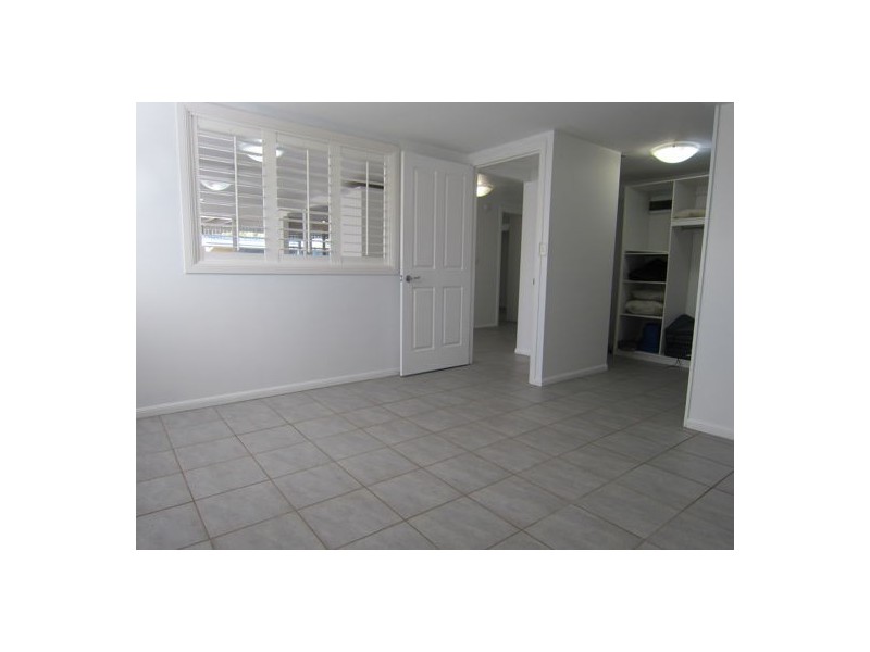 35 North Station Road, North Booval QLD 4304