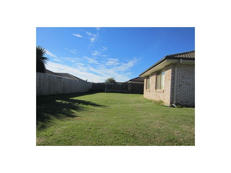 2 Acacia Close, Raceview QLD 4305