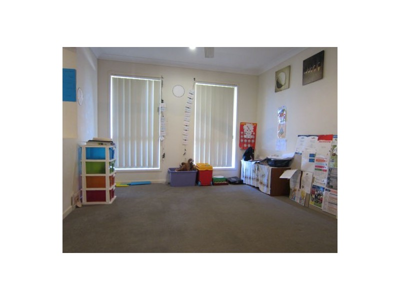 2 Acacia Close, Raceview QLD 4305