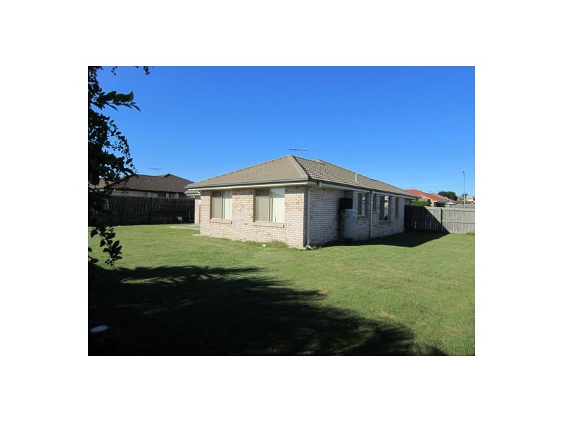 2 Acacia Close, Raceview QLD 4305