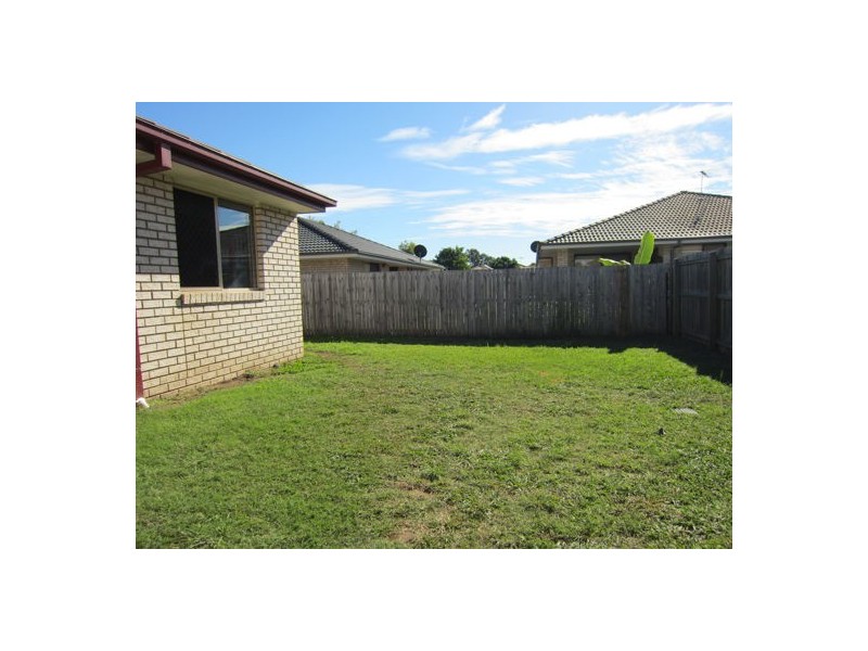 110 Anna Drive, Raceview QLD 4305