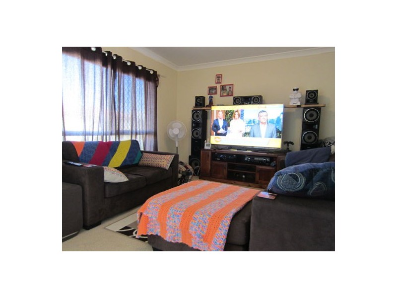 110 Anna Drive, Raceview QLD 4305