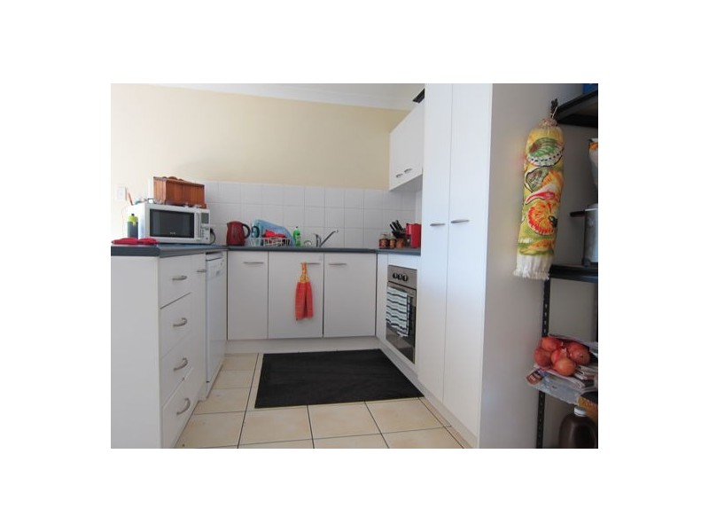 110 Anna Drive, Raceview QLD 4305