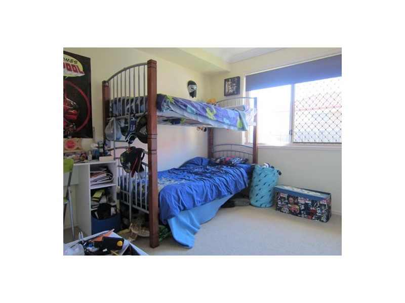 110 Anna Drive, Raceview QLD 4305
