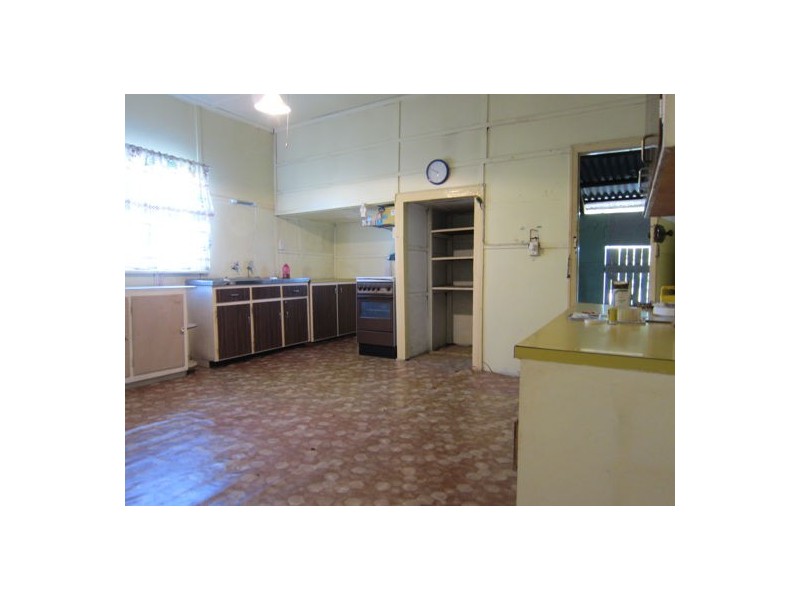 2 McGill Street, Raceview QLD 4305