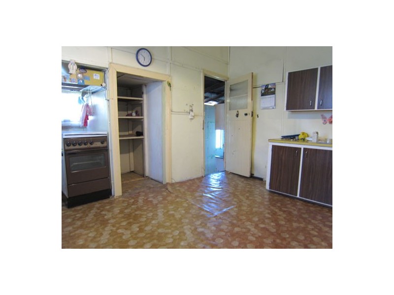 2 McGill Street, Raceview QLD 4305