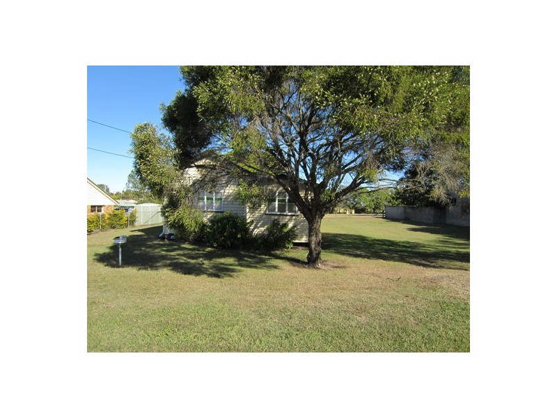 2 McGill Street, Raceview QLD 4305