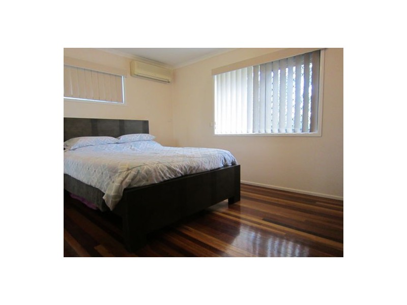 37 Ash Street, Yamanto QLD 4305
