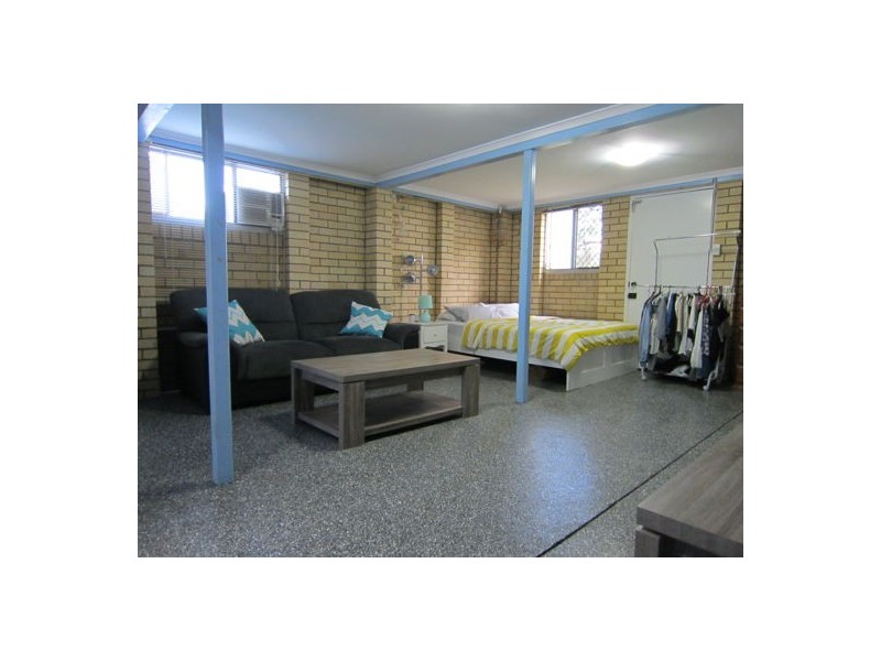 37 Ash Street, Yamanto QLD 4305