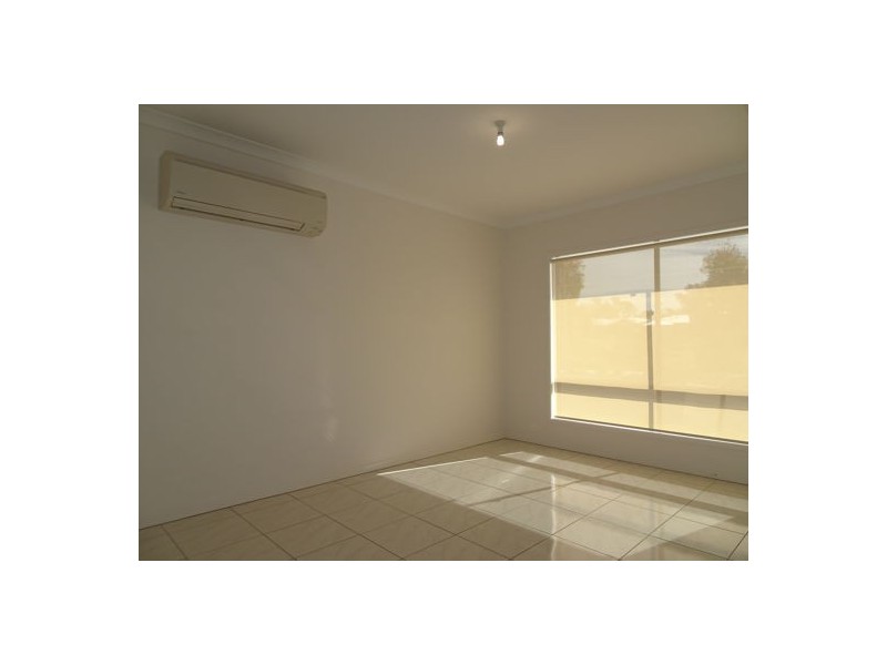 100 Parkview Parade, Ripley QLD 4306