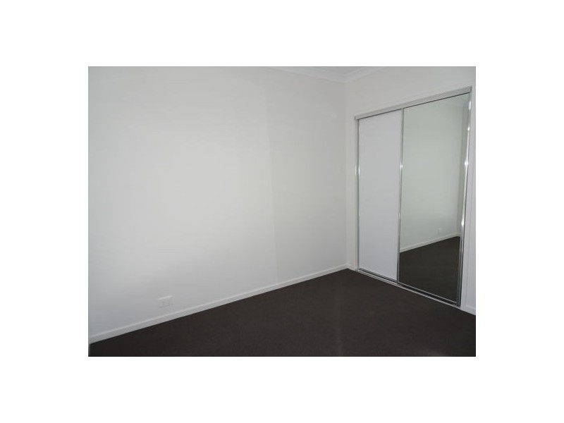 100 Parkview Parade, Ripley QLD 4306