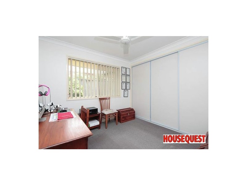 4 John Staines Crescent, North Ipswich QLD 4305