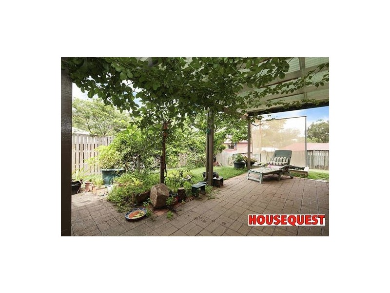 4 John Staines Crescent, North Ipswich QLD 4305