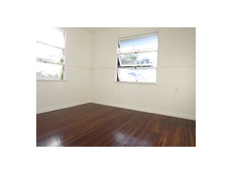 1 James Street, East Ipswich QLD 4305
