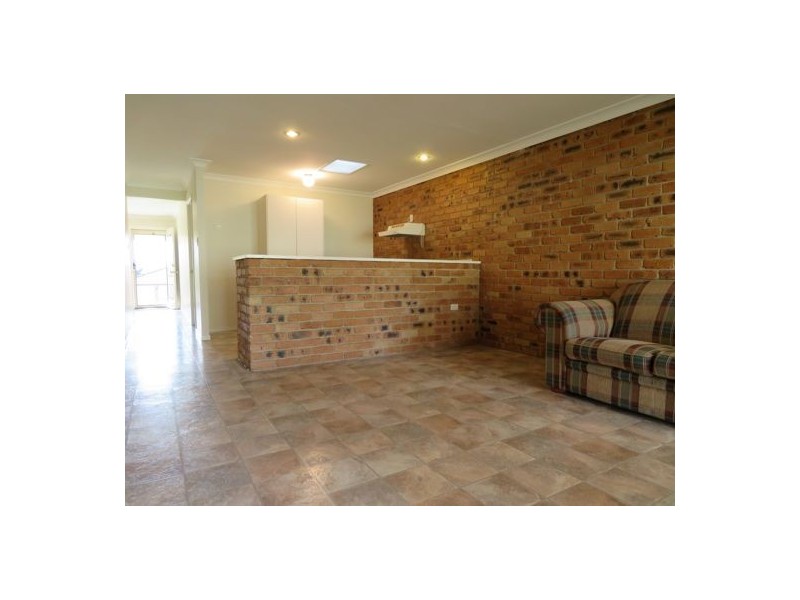 2/25 Kingston Way, Raceview QLD 4305