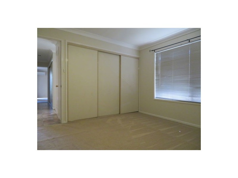 2/25 Kingston Way, Raceview QLD 4305