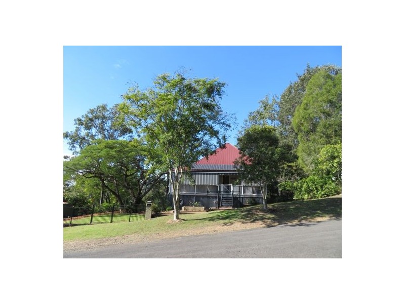 44 Thomas Street, Blackstone QLD 4304