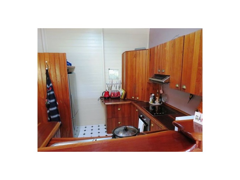 44 Thomas Street, Blackstone QLD 4304