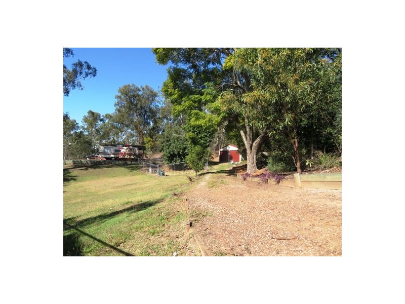 44 Thomas Street, Blackstone QLD 4304