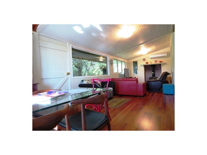 44 Thomas Street, Blackstone QLD 4304