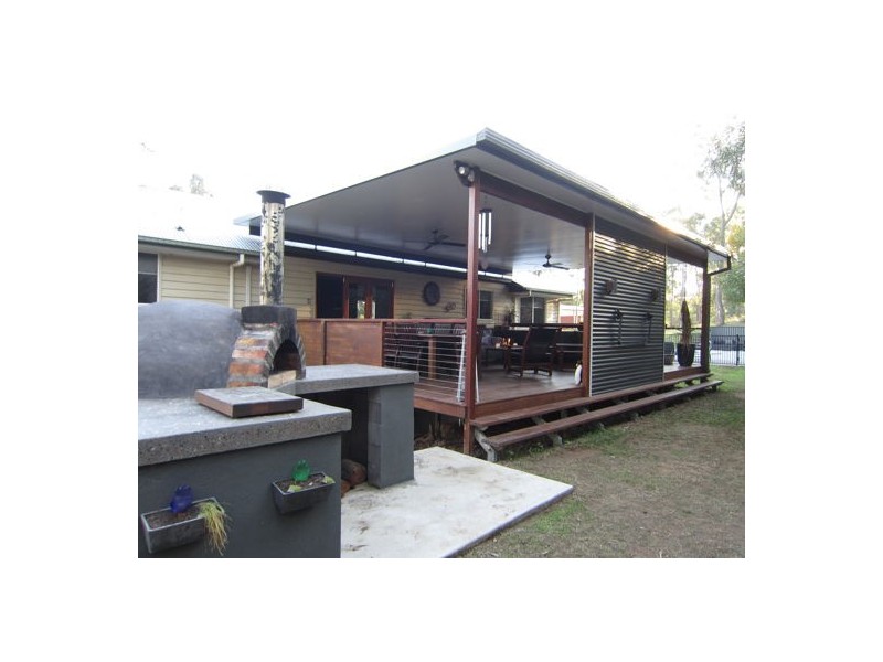 18 Yuraga Place, Deebing Heights QLD 4306