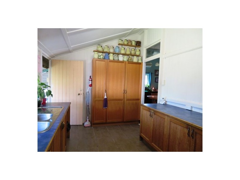 6 MacFarlane Street, Sadliers Crossing QLD 4305