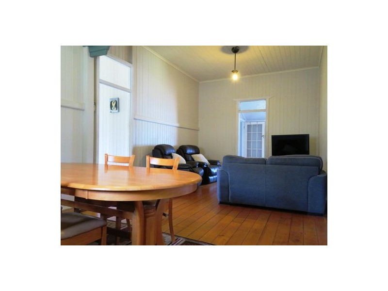 6 MacFarlane Street, Sadliers Crossing QLD 4305