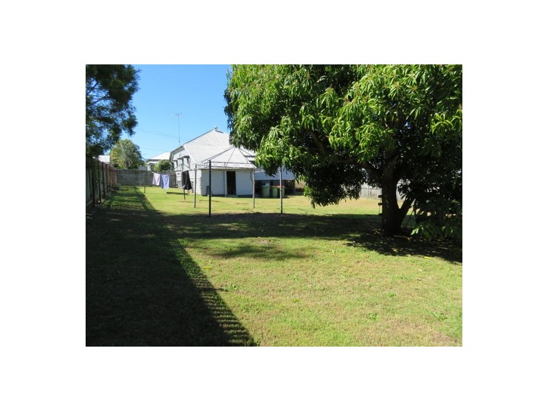6 MacFarlane Street, Sadliers Crossing QLD 4305